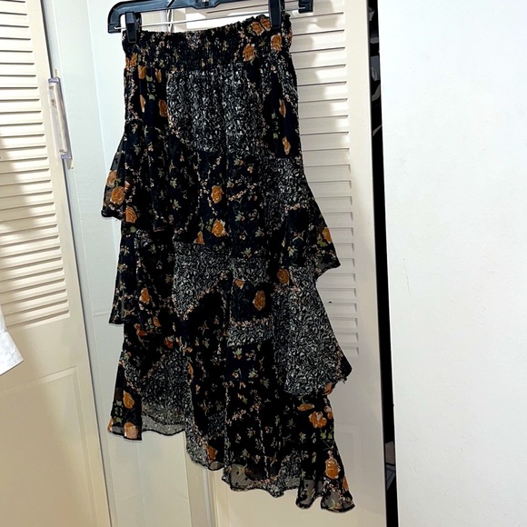 WALTER BAKER skirt set size Small - Picture 4 of 10